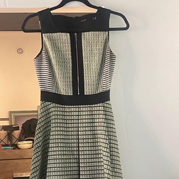 Karen Millen - A line cocktail dress size 4 - Picture 2 of 6